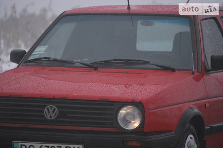 Volkswagen Golf 1992  выпуска Тернополь с двигателем 0 л бензин хэтчбек механика за 2100 долл. 
