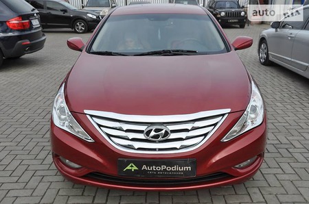 Hyundai Sonata 2012  випуску Миколаїв з двигуном 2.4 л бензин седан автомат за 11899 долл. 