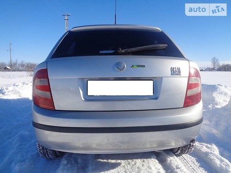 Skoda Fabia 2006  випуску Полтава з двигуном 0 л газ хэтчбек механіка за 4700 долл. 