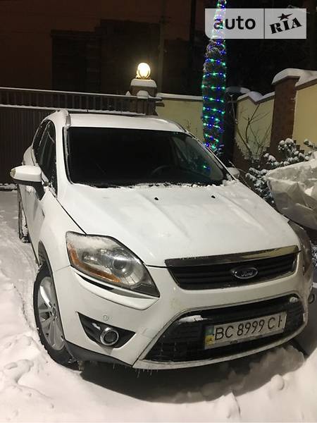 Ford Kuga 2011  випуску Львів з двигуном 2 л дизель позашляховик автомат за 14000 долл. 