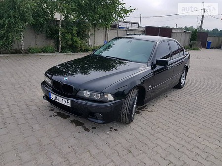 BMW 530 2002  випуску Тернопіль з двигуном 3 л дизель седан автомат за 4500 долл. 