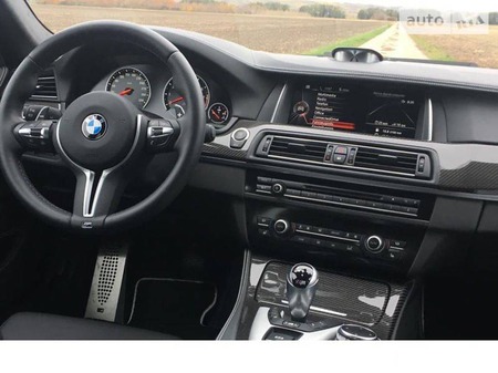 BMW 545 2017  випуску Київ з двигуном 4.5 л бензин седан автомат за 127000 долл. 