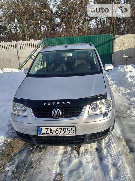 Volkswagen Touran 2004  випуску Дніпро з двигуном 0 л дизель мінівен механіка за 2800 долл. 