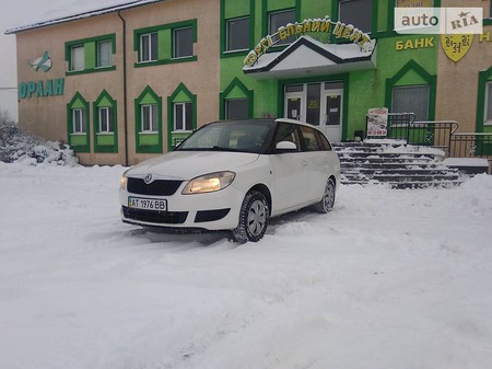 Skoda Fabia 2011  випуску Львів з двигуном 1.4 л газ універсал механіка за 5750 долл. 