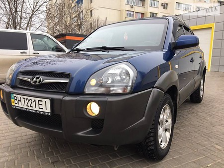 Hyundai Tucson 2009  випуску Одеса з двигуном 0 л дизель позашляховик механіка за 10999 долл. 