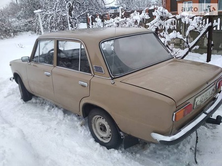 Lada 2101 1981  выпуска Киев с двигателем 1.3 л бензин седан механика за 799 долл. 