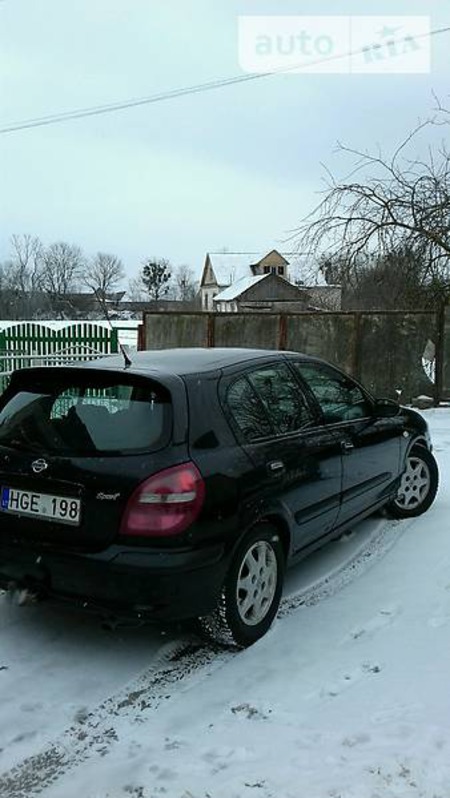 Nissan Almera 2000  випуску Рівне з двигуном 2.2 л дизель хэтчбек механіка за 1100 долл. 