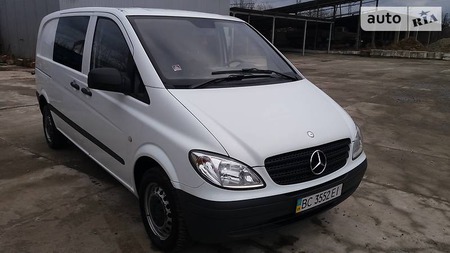 Mercedes-Benz Vito 2010  випуску Львів з двигуном 0 л дизель мінівен механіка за 9950 долл. 