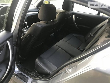 BMW 120 2011  випуску Київ з двигуном 2 л бензин хэтчбек автомат за 10500 долл. 