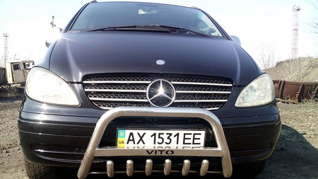 Mercedes-Benz Vito 2004  випуску Харків з двигуном 2.2 л дизель мінівен автомат за 8400 долл. 