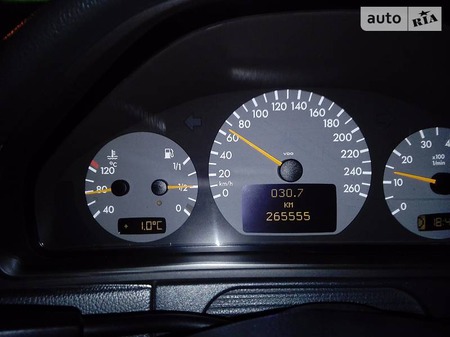 Mercedes-Benz E 430 2001  випуску Київ з двигуном 4.3 л бензин седан автомат за 6500 долл. 