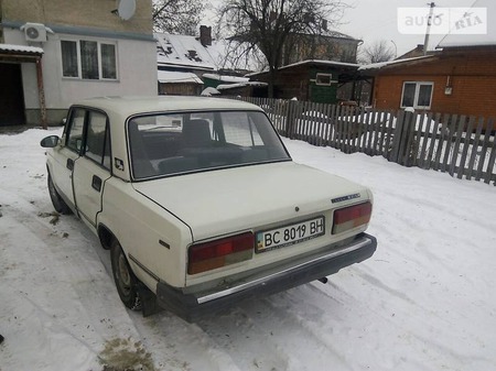 Lada 2107 1989  випуску Львів з двигуном 1.5 л газ седан механіка за 1100 долл. 