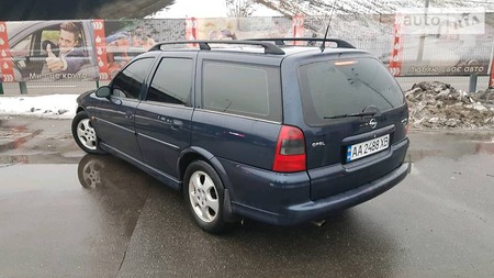 Opel Vectra 2001  выпуска Киев с двигателем 1.8 л газ универсал автомат за 3999 долл. 