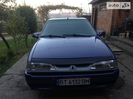 Renault 19 1994  випуску Львів з двигуном 1.8 л газ седан механіка за 2200 долл. 