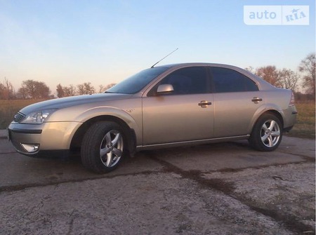 Ford Mondeo 2005  випуску Дніпро з двигуном 1.8 л газ седан механіка за 6600 долл. 