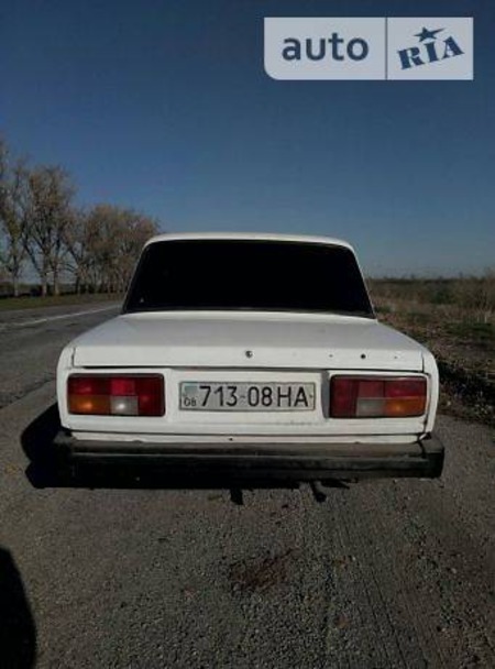 Lada 2105 1986  випуску Запоріжжя з двигуном 1.3 л газ седан механіка за 1400 долл. 