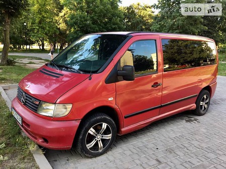 Mercedes-Benz Vito 2000  випуску Львів з двигуном 2.2 л дизель мінівен механіка за 4900 долл. 