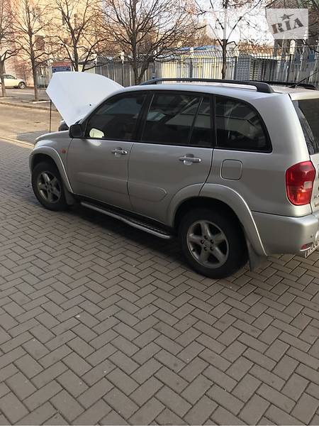 Toyota RAV 4 2002  випуску Запоріжжя з двигуном 2 л бензин позашляховик автомат за 4950 долл. 