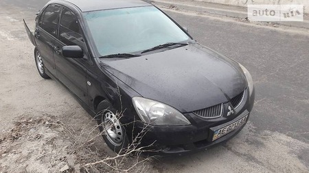 Mitsubishi Lancer 2004  випуску Дніпро з двигуном 2 л газ седан механіка за 3100 долл. 