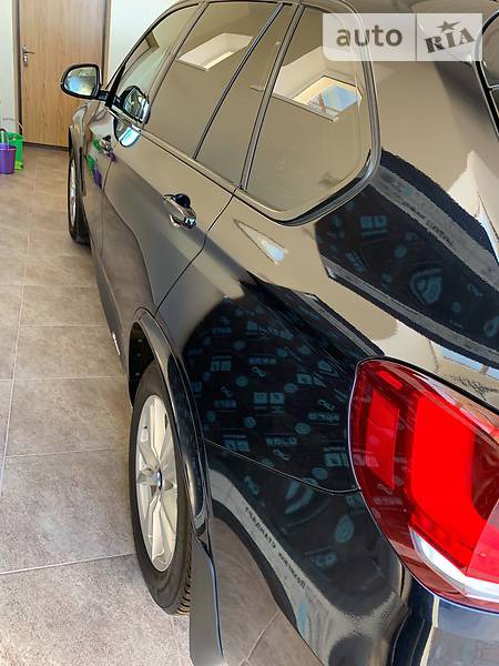 BMW X5 M 2017  випуску Запоріжжя з двигуном 2.2 л дизель позашляховик автомат за 64000 долл. 