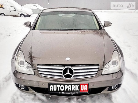 Mercedes-Benz CLS 350 2005  випуску Київ з двигуном 3.5 л бензин седан автомат за 12700 долл. 