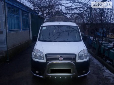 Fiat Doblo 2009  випуску Миколаїв з двигуном 1.9 л дизель мінівен механіка за 5500 долл. 