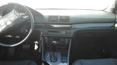 BMW 525 2001  випуску Рівне з двигуном 2.5 л дизель седан автомат за 6500 долл. 