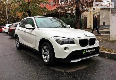 BMW X1 2011  випуску Миколаїв з двигуном 2 л дизель позашляховик автомат за 16350 долл. 