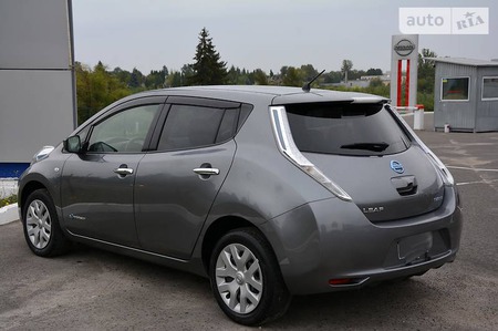 Nissan Leaf 2016  випуску Тернопіль з двигуном 0 л електро хэтчбек автомат за 14999 долл. 