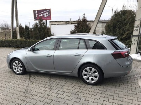 Opel Insignia 2014  випуску Хмельницький з двигуном 0 л дизель універсал механіка за 12800 долл. 