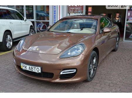 Porsche Panamera 2011  випуску Львів з двигуном 3.6 л бензин хэтчбек автомат за 39800 долл. 