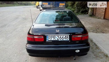 Honda Accord 1997  выпуска Киев с двигателем 1.8 л газ седан механика за 700 долл. 