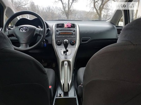 Toyota Auris 2008  випуску Кропивницький з двигуном 0 л газ хэтчбек автомат за 7650 долл. 