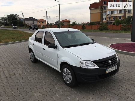 Renault Logan 2013  випуску Одеса з двигуном 1.4 л газ седан механіка за 4800 долл. 