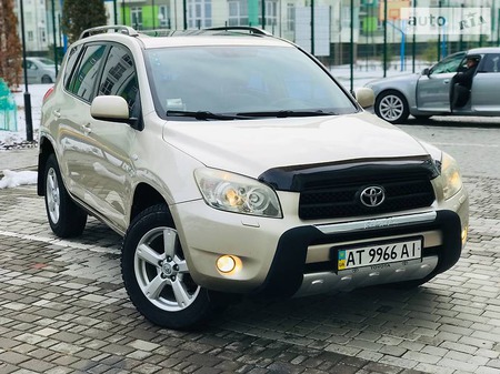 Toyota RAV 4 2008  випуску Івано-Франківськ з двигуном 2 л бензин позашляховик автомат за 12850 долл. 