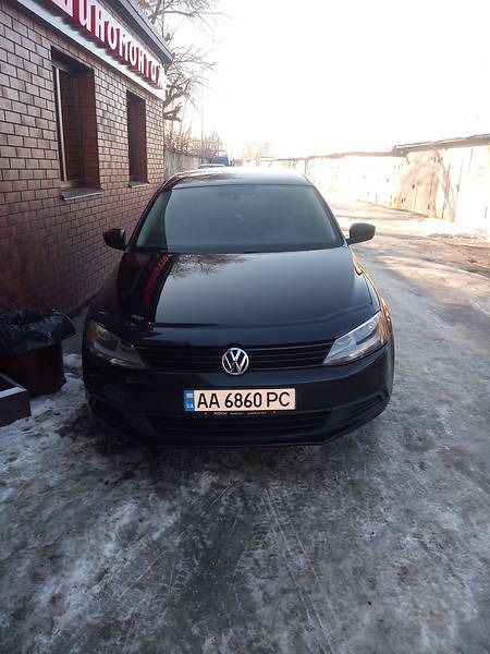 Volkswagen Jetta 2012  випуску Київ з двигуном 2 л газ седан автомат за 9700 долл. 