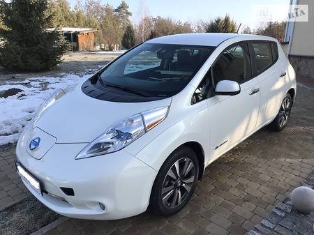 Nissan Leaf 2015  випуску Вінниця з двигуном 0 л електро хэтчбек автомат за 17500 долл. 