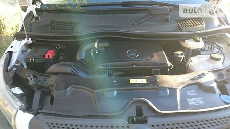 Mercedes-Benz Vito 2015  випуску Дніпро з двигуном 2 л бензин мінівен автомат за 29870 долл. 