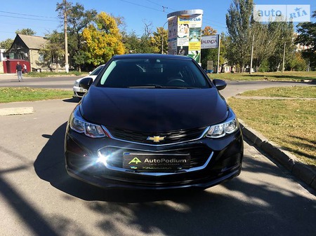 Chevrolet Cruze 2016  випуску Миколаїв з двигуном 1.4 л бензин седан автомат за 13850 долл. 