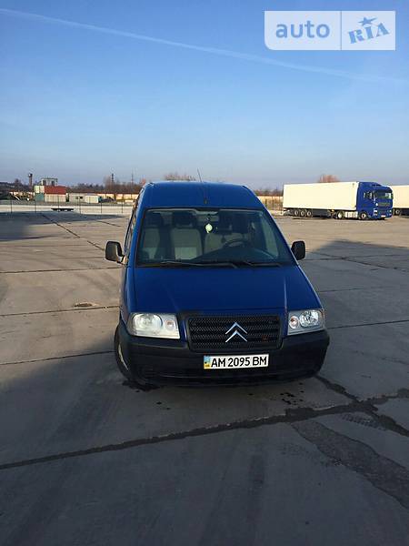 Citroen Jumpy 2005  випуску Житомир з двигуном 1.9 л дизель мінівен механіка за 6300 долл. 