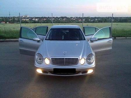 Mercedes-Benz E 240 2003  випуску Вінниця з двигуном 0 л газ седан автомат за 9000 долл. 