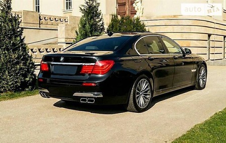 BMW 750 2010  випуску Вінниця з двигуном 0 л бензин седан автомат за 16500 долл. 