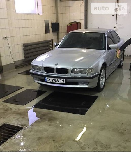 BMW 750 1999  випуску Харків з двигуном 5.4 л газ седан автомат за 7000 долл. 