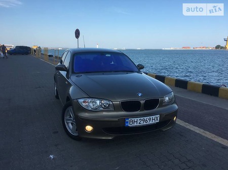 BMW 118 2007  випуску Одеса з двигуном 2 л бензин хэтчбек автомат за 12600 долл. 