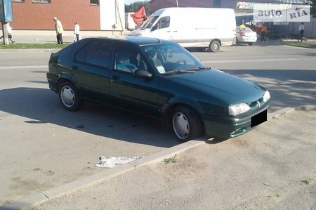 Renault 19 1994  випуску Миколаїв з двигуном 0 л бензин хэтчбек механіка за 2300 долл. 