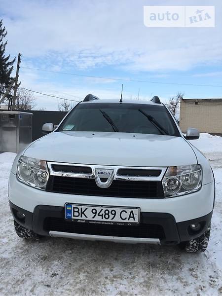 Dacia Duster 2010  випуску Луцьк з двигуном 1.5 л дизель позашляховик механіка за 8600 долл. 