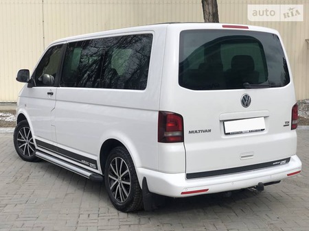 Volkswagen Multivan 2012  випуску Дніпро з двигуном 0 л дизель мінівен автомат за 35000 долл. 