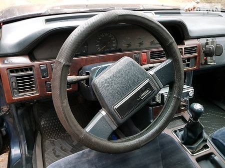 Mazda 929 1988  випуску Вінниця з двигуном 2.2 л газ седан механіка за 2299 долл. 