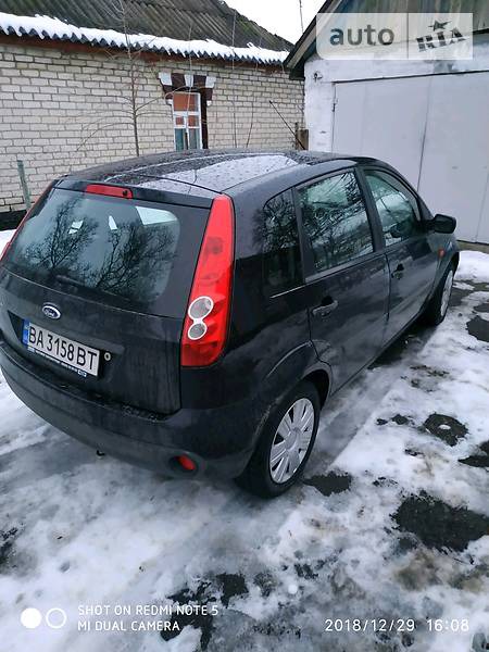 Ford Fiesta 2007  випуску Кропивницький з двигуном 1.3 л газ хэтчбек механіка за 5400 долл. 