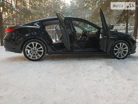 Mazda 6 2015  випуску Харків з двигуном 2.5 л бензин седан механіка за 14500 долл. 